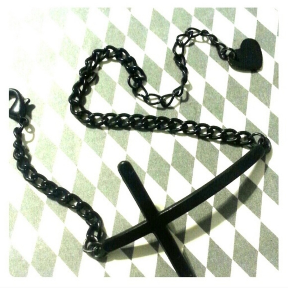 Brandy Melville Black sideways cross bracelet